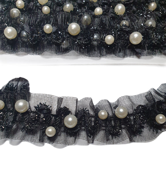 Passamaneria elastica elegante su tulle voile con perle ricamate di due misure, altezza tulle 22 mm. Dettaglio nero 2